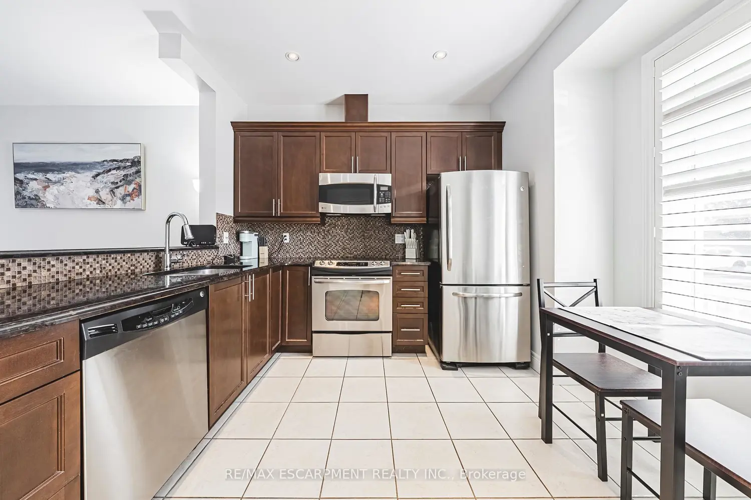 Additional image 5 of 4115 Upper Middle Road 8