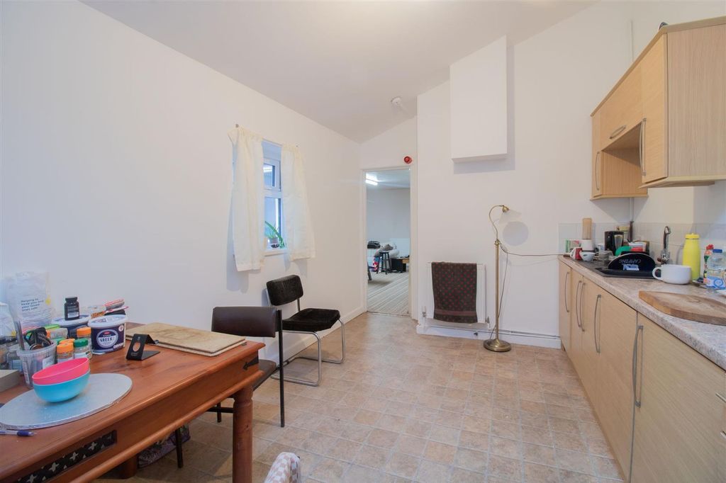 Additional image 34 of 1 bed property for saleRisca Road, Cross Keys NP11