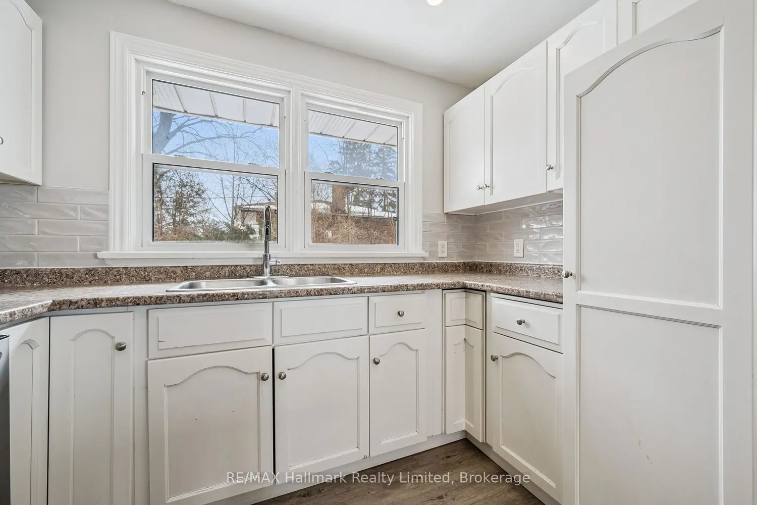 Additional image 8 of 474 College Avenue