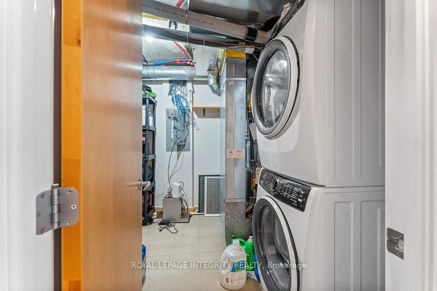 Additional image 16 of 29 Main Street 111