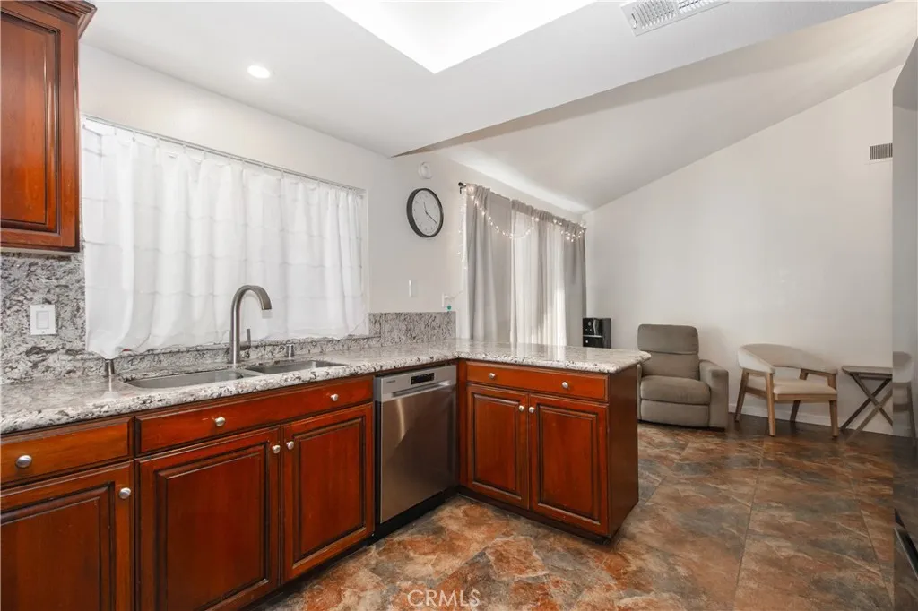 Additional image 20 of 13056 Aztec, Sylmar, CA 91342