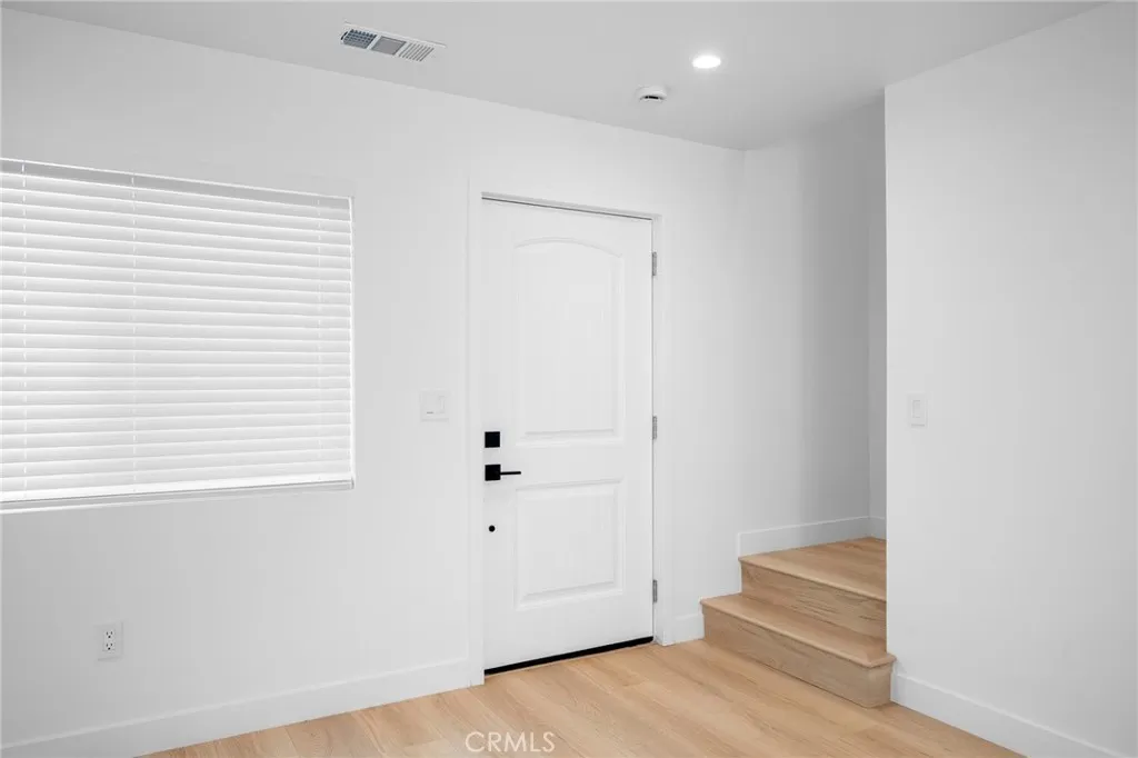 Additional image 4 of 6829 Agnes Avenue Unit 1/2, North Hollywood, CA 91605