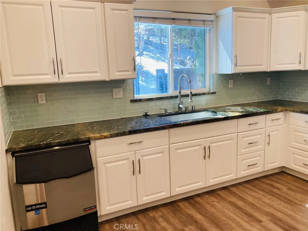 Additional image 24 of 341 Ca-173, Lake Arrowhead, CA 92352