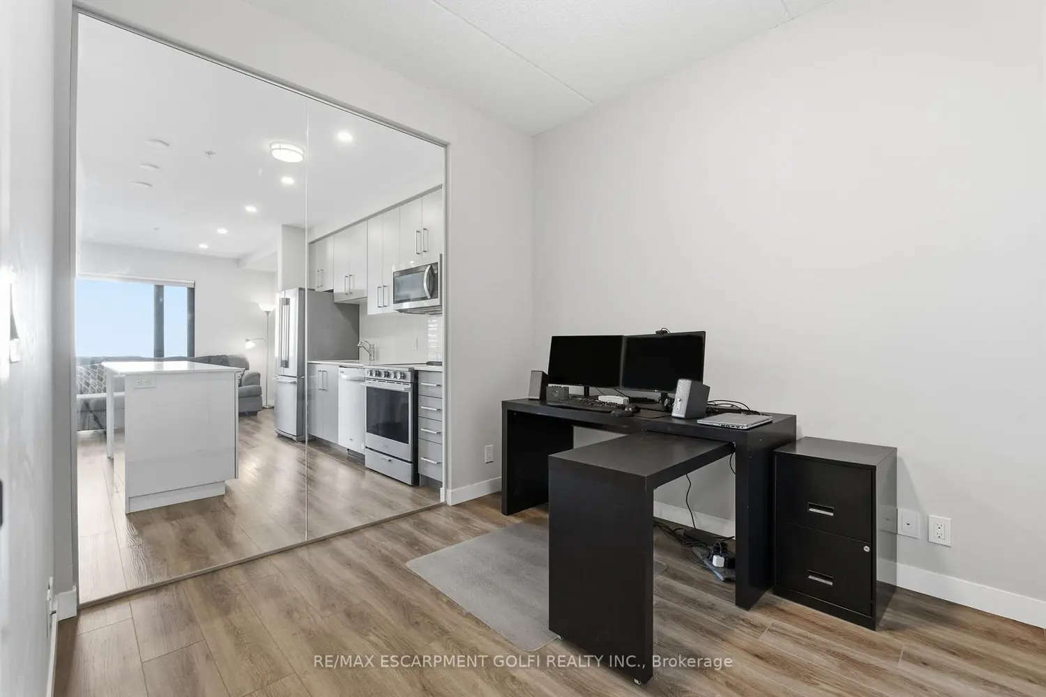 Additional image 5 of 15 Queen Street 609