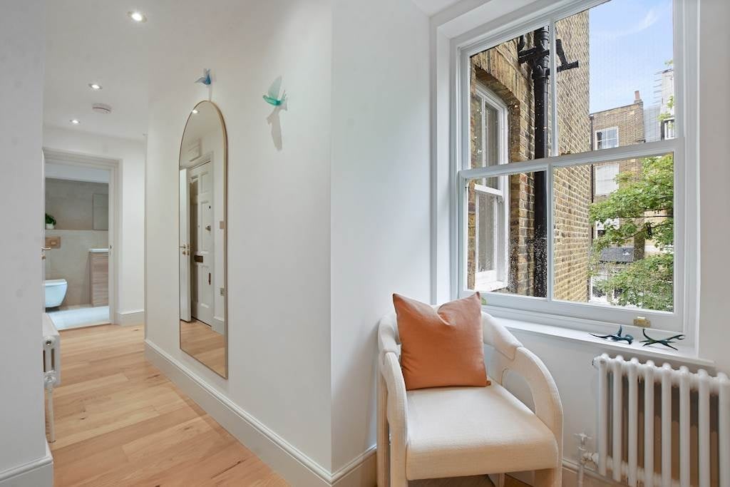 Additional image 13 of 2 Bed Flat, Vicarage Gate, W8, N1 7GU