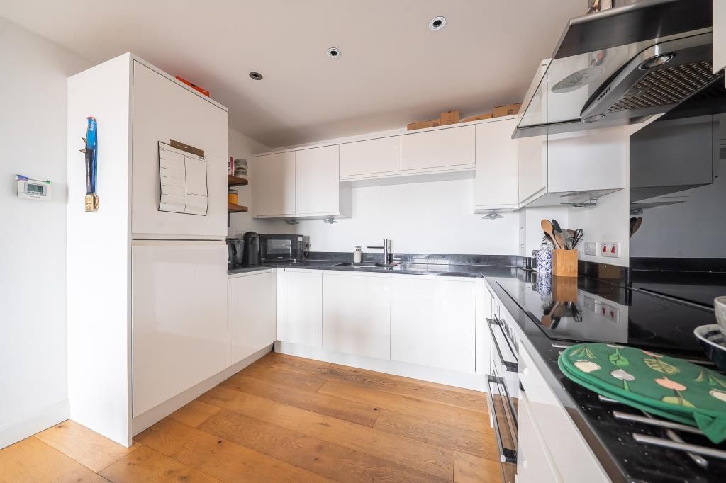 Additional image 2 of 2 bed flat for saleNewbury, Berkshire RG14