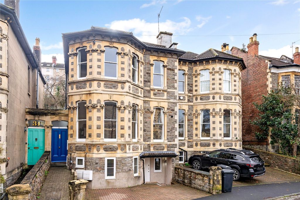 6 bed semi-detached house for saleRavenswood Road, Redland, Bristol BS6