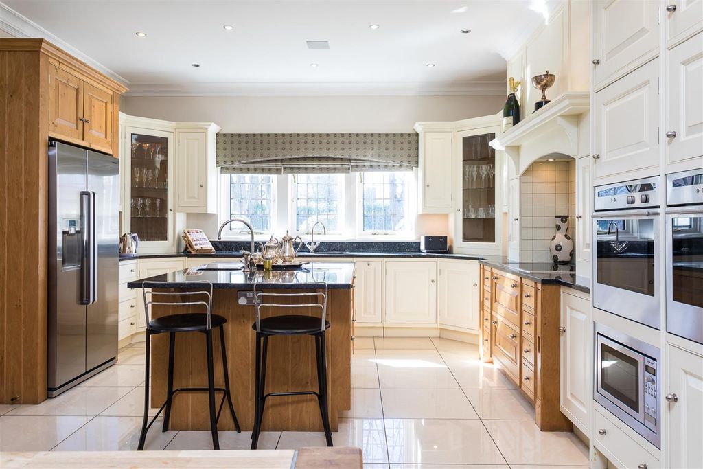Additional image 10 of 5 bed detached house for saleTheobald Road, Bowdon WA14