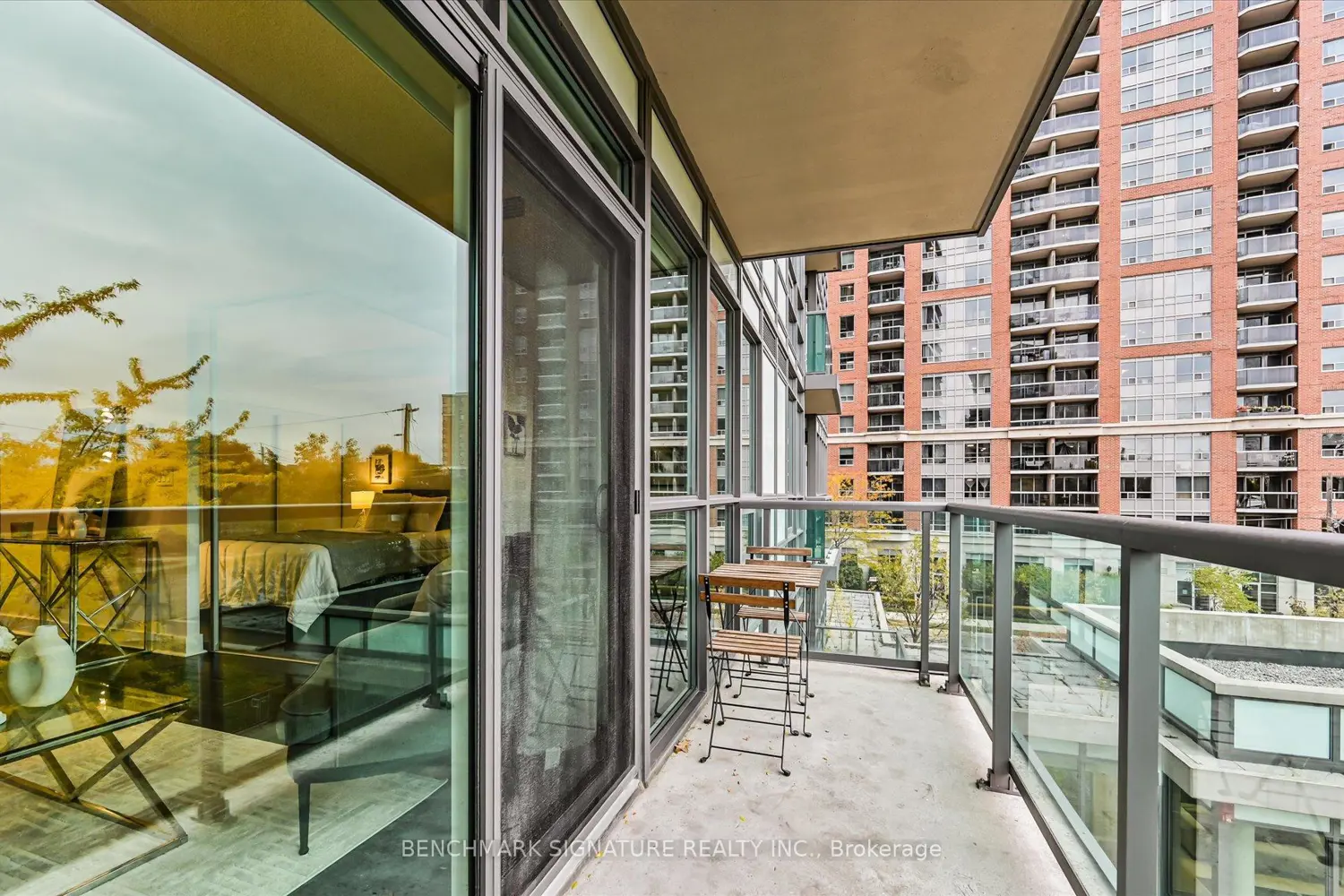 Additional image 12 of 26 Norton Avenue 404