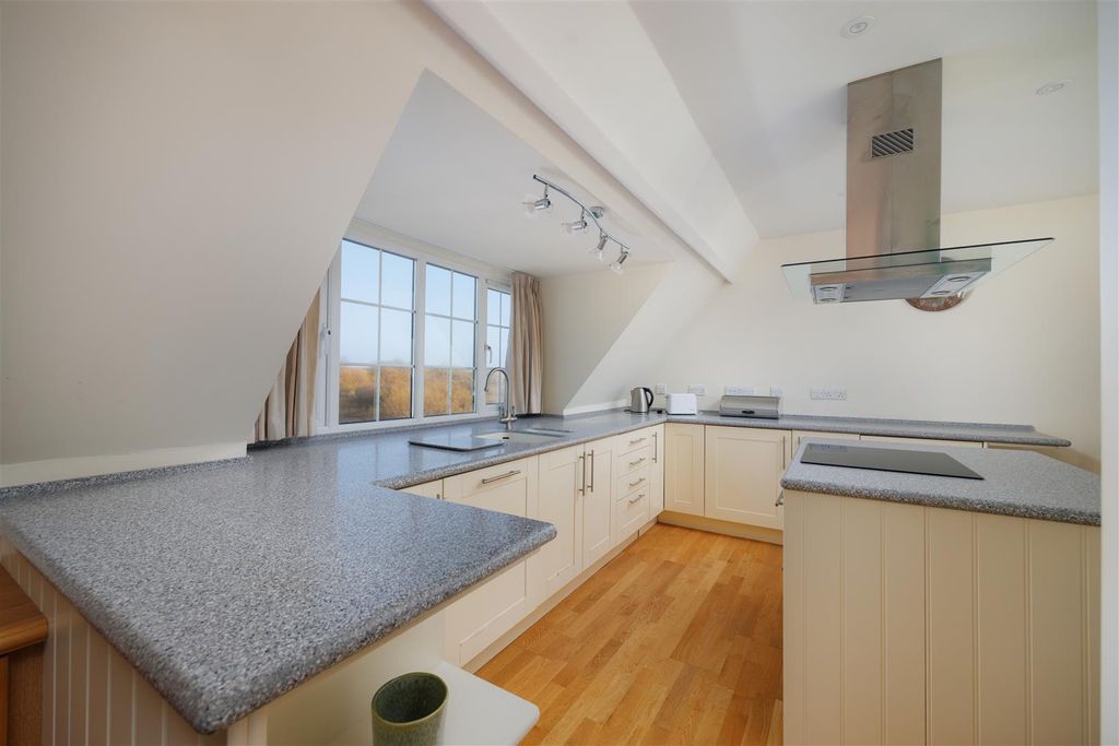 Additional image 8 of 3 bed flat for saleTreyarnon Bay, Padstow PL28