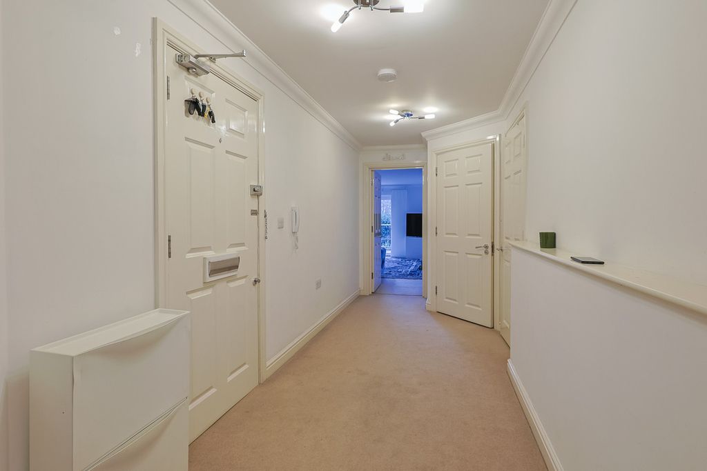 Additional image 13 of 2 bed flat for saleWest Hill, Oxted RH8