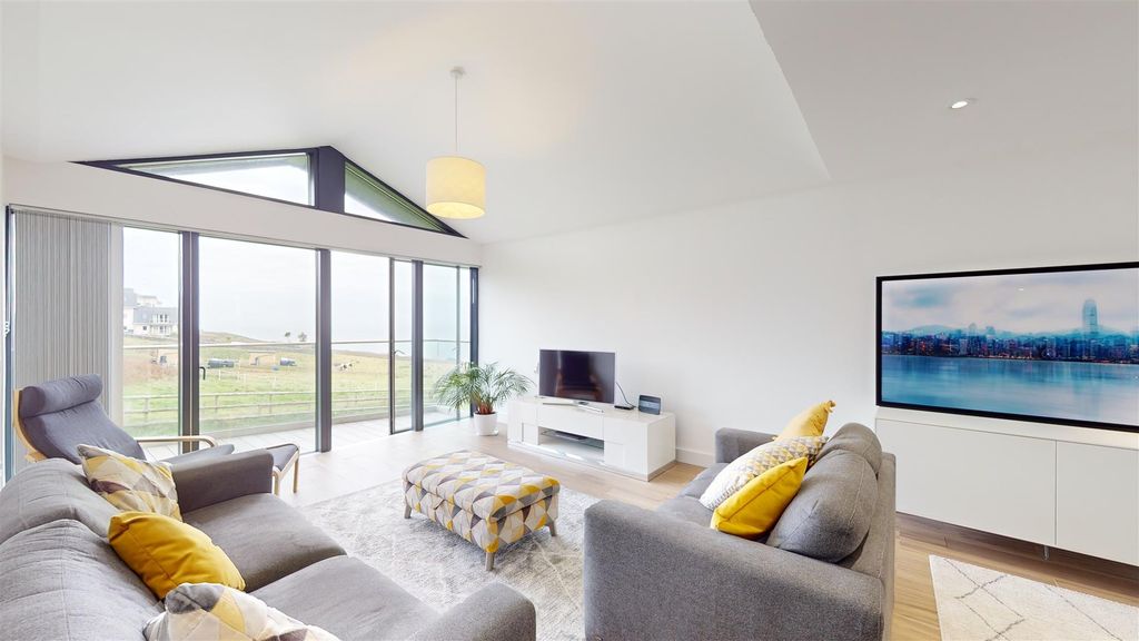 Additional image 2 of 2 bed flat for saleSlon Lane, Ogmore-By-Sea, Vale Of Glamorgan CF32