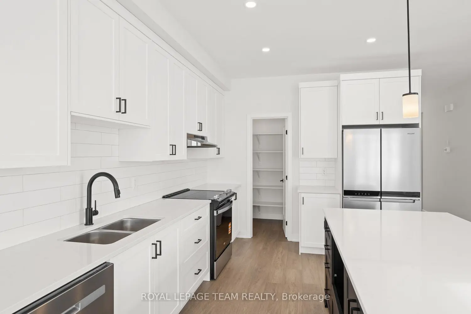 Additional image 8 of 1064 Moore Street