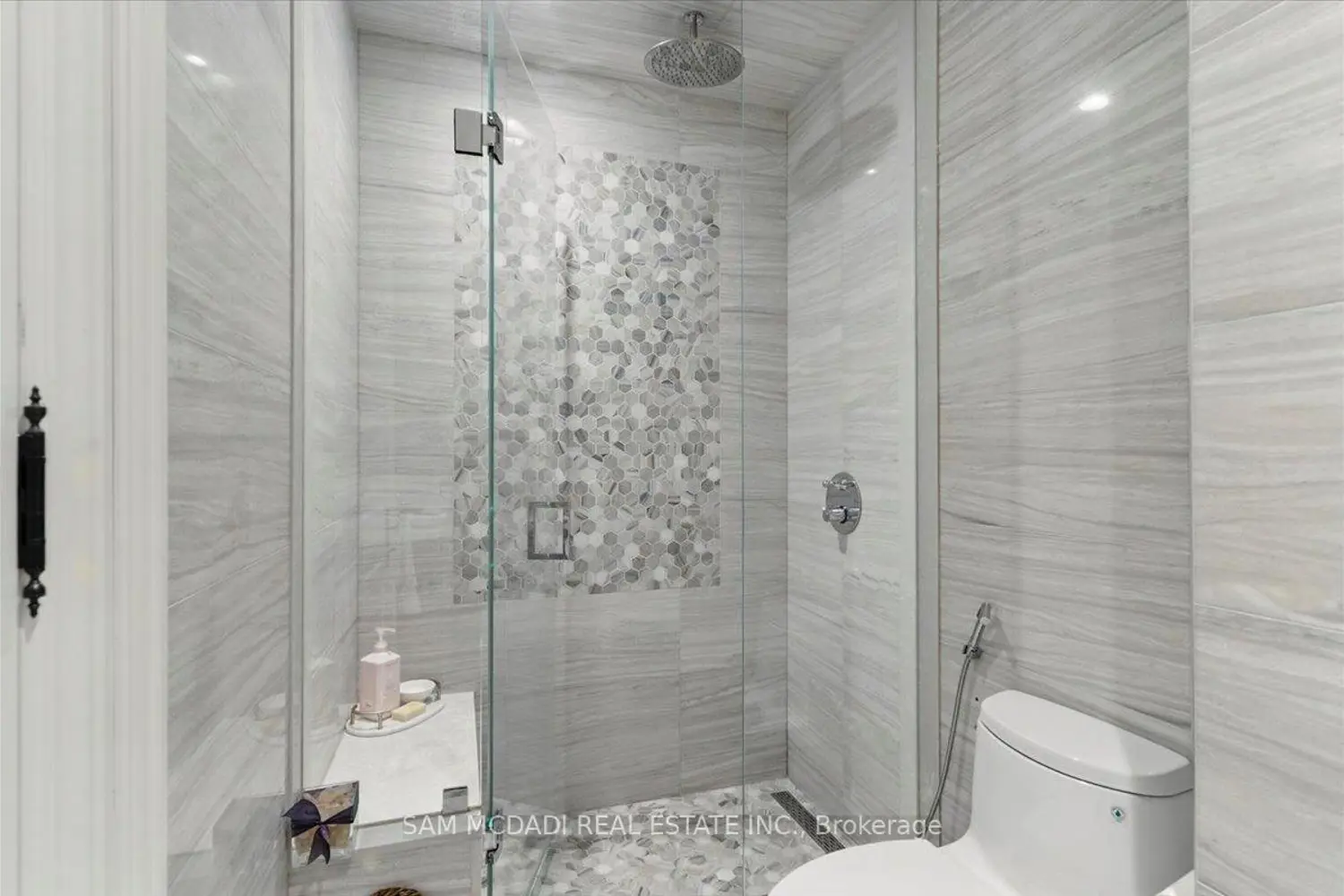 Additional image 18 of 883 Parkland Avenue