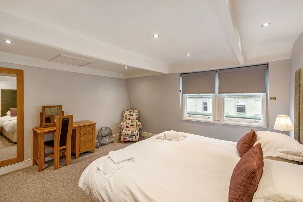 Additional image 7 of 3 bed maisonette for saleGeorge Street, Bath BA1