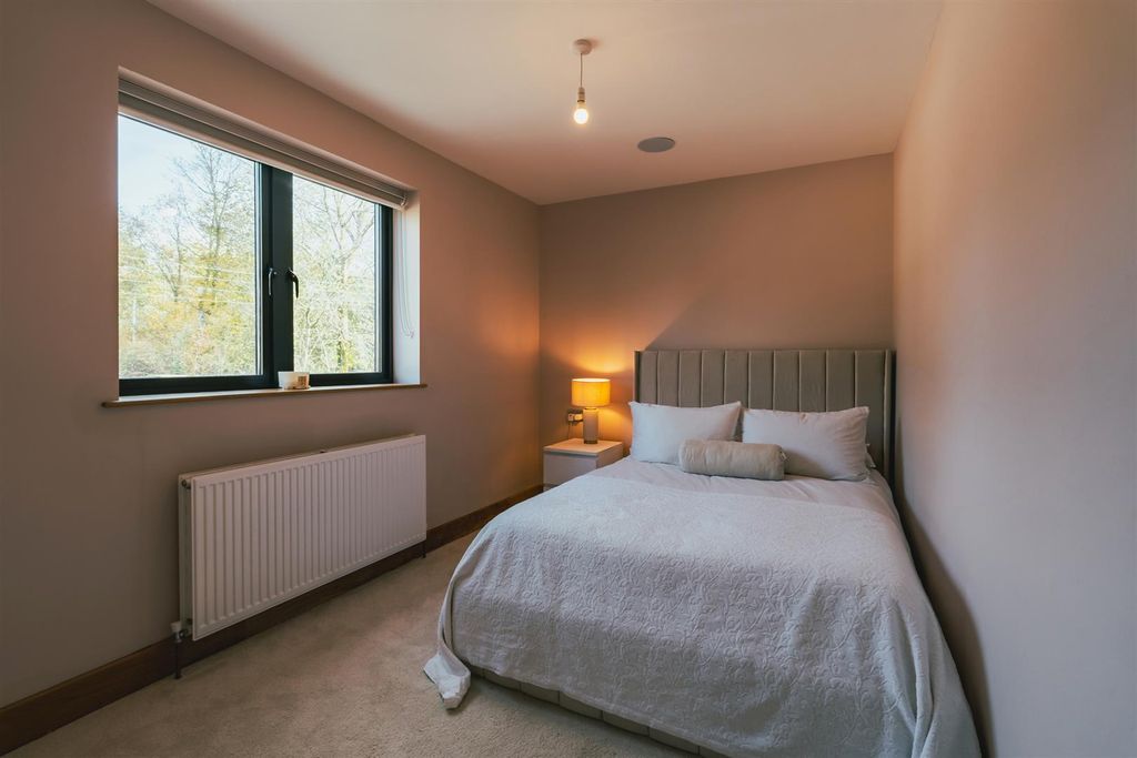 Additional image 43 of 4 bed detached house for saleStation Road, Hope, Hope Valley S33