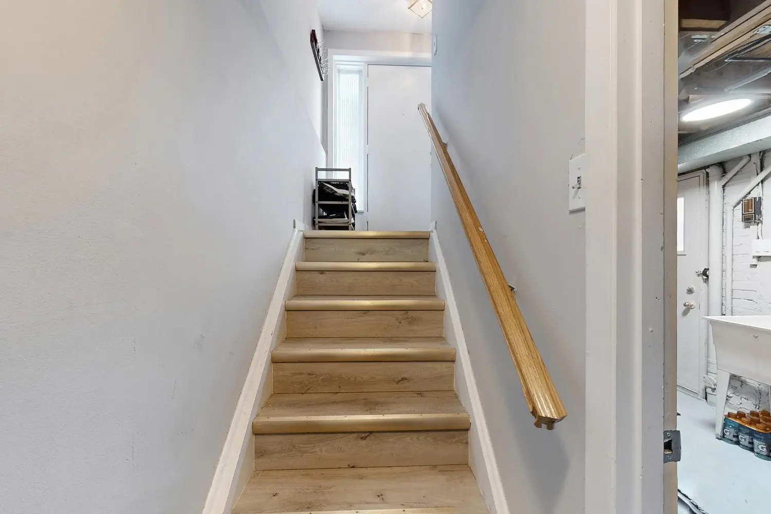 Additional image 10 of 23 Liszt Gate 203