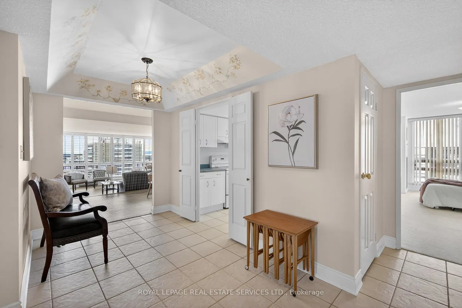 2180 Marine Drive 1601 photo 4