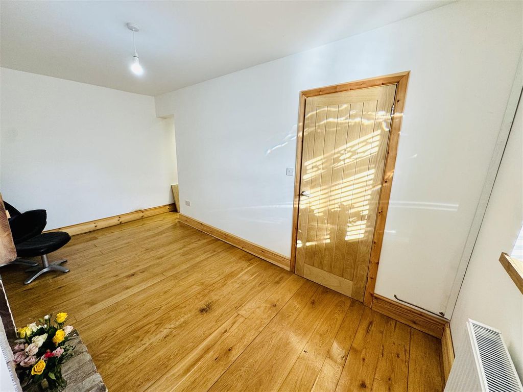 Additional image 14 of 7 bed property for saleClarence Street, Brynmawr, Ebbw Vale NP23
