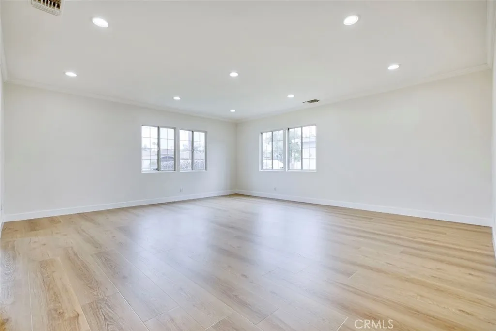 Additional image 47 of 6622 Varna Ave, Van Nuys, CA 91401