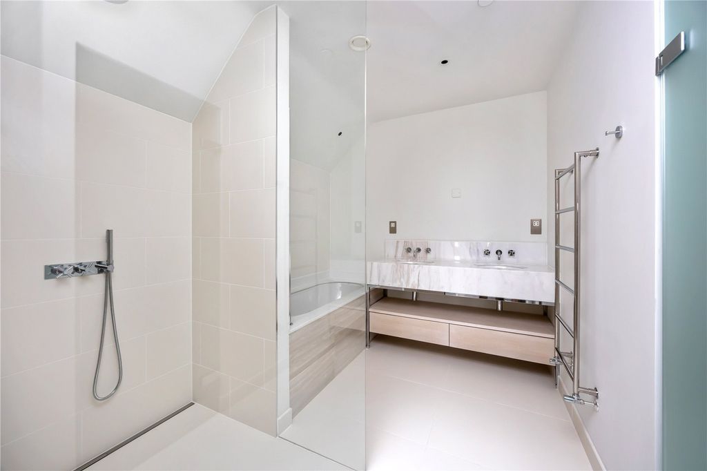 Additional image 19 of 3 bed flat for saleMagna Carta Park, Coopers Hill Lane, Englefield Green, Egham, Surrey TW20