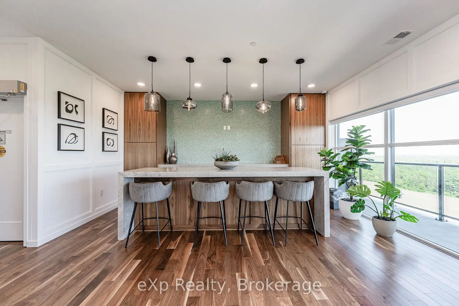 Additional image 13 of 1880 Gordon Street 805