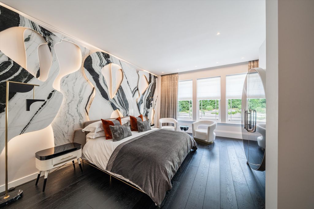 Additional image 20 of 7 bed detached house for saleRodona Road, St George's Hill, Weybridge, Surrey KT13