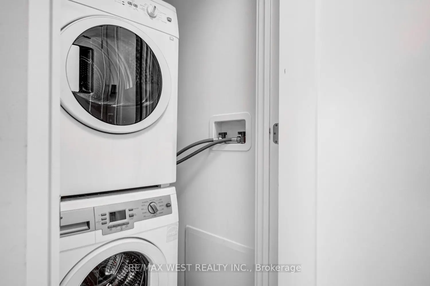 Additional image 13 of 88 Scott Street 1502, Toronto