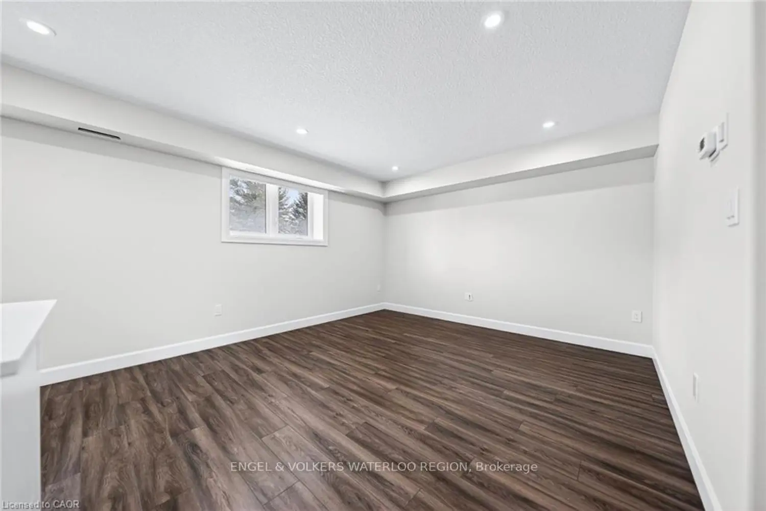 Additional image 12 of 3202 Vivian Line 46