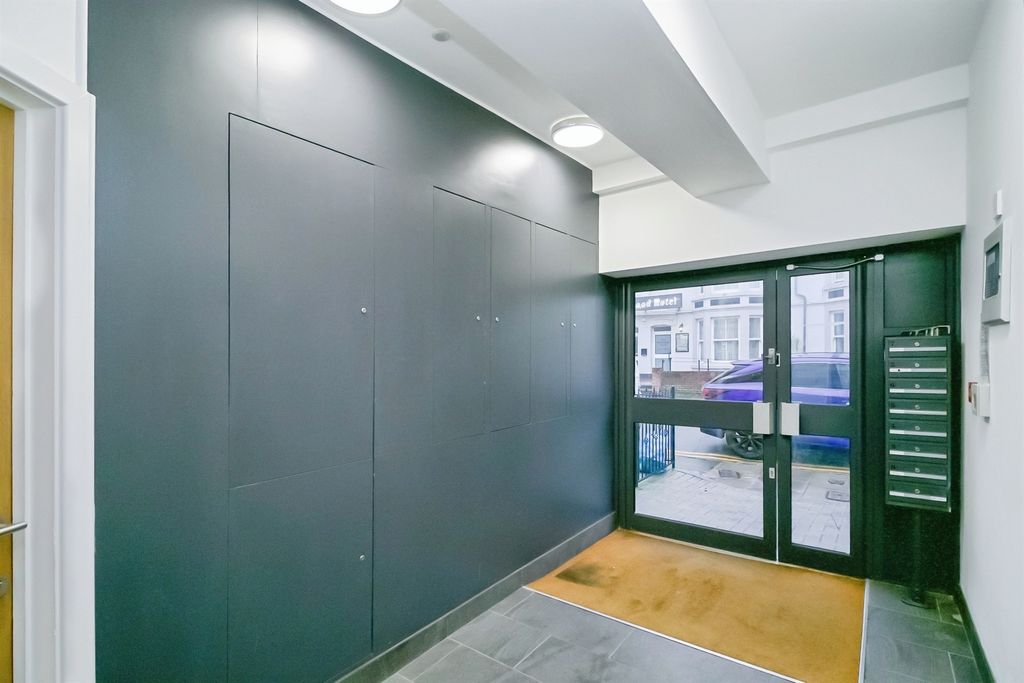 Additional image 6 of 2 bed flat for saleMary Street, Porthcawl CF36