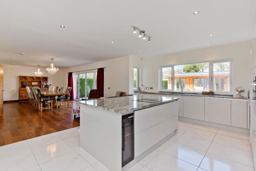 Additional image 5 of 10 bed detached house for saleBraehead Road, Edinburgh EH4