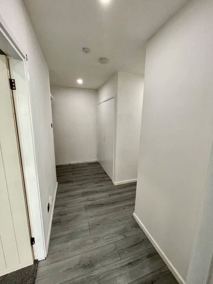 Additional image 14 of 3 Bed Flat, Warwick Crest, B15, N1 7GU