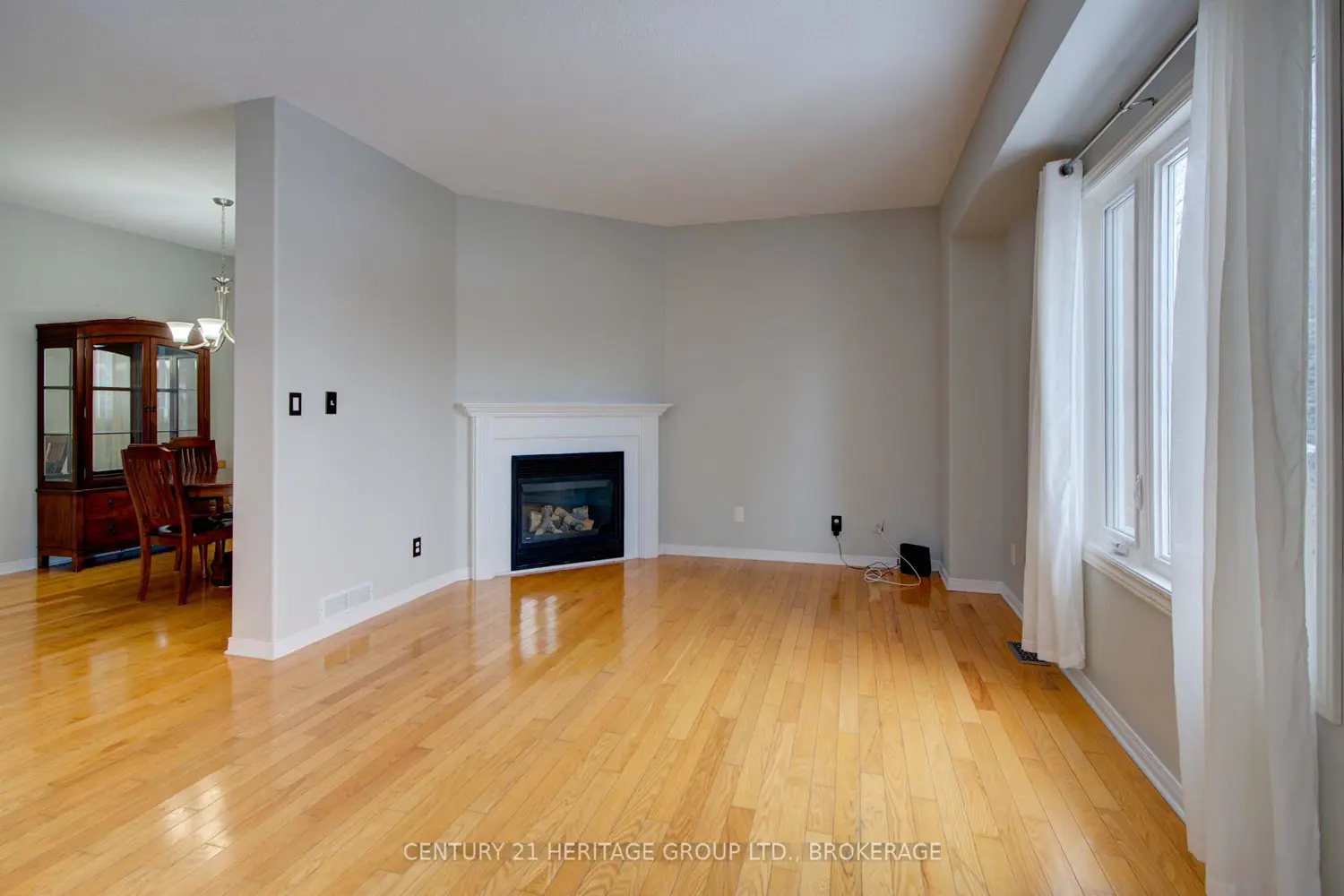 Additional image 10 of 456 Weston Crescent