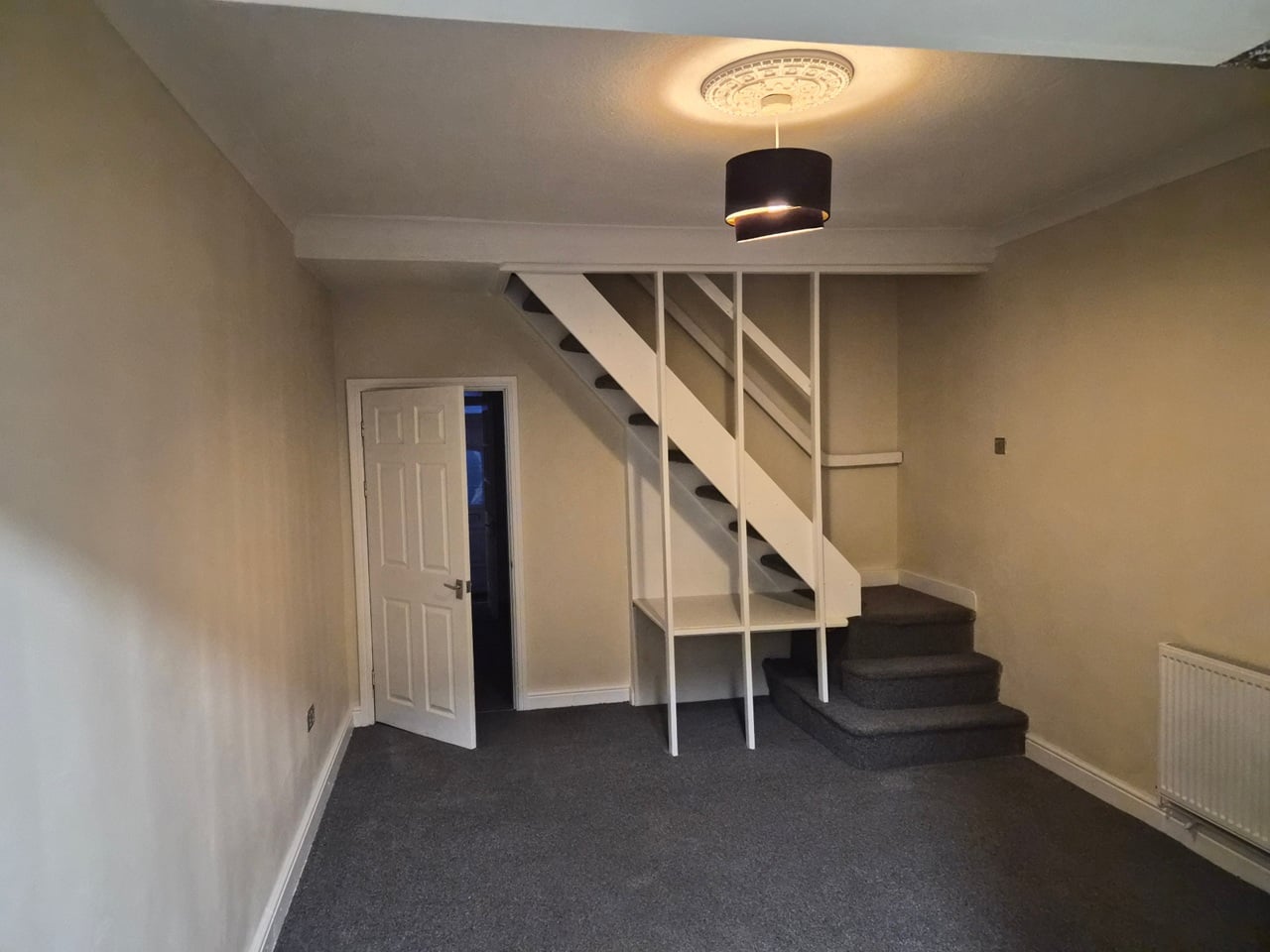 Additional image 3 of 2 Bed End Terrace, Hampton Court Road, B17, N1 7GU