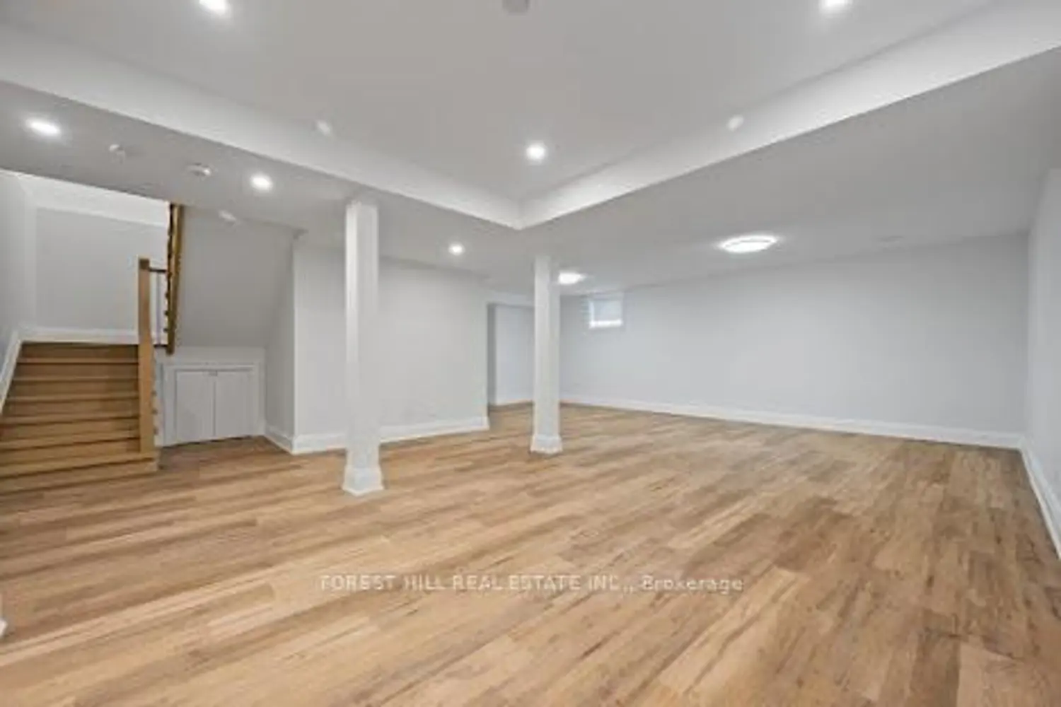 Additional image 18 of 2540 St Clair Avenue