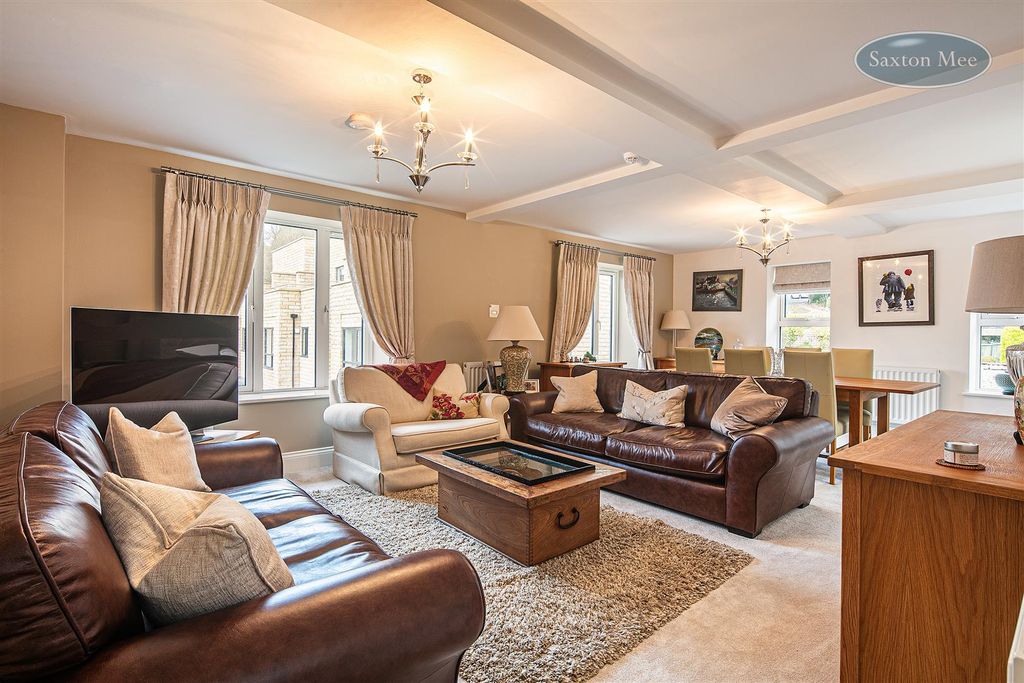 Additional image 4 of 3 bed flat for saleWest Court, Carriage Spring Drive, Broomhill, Sheffield S10