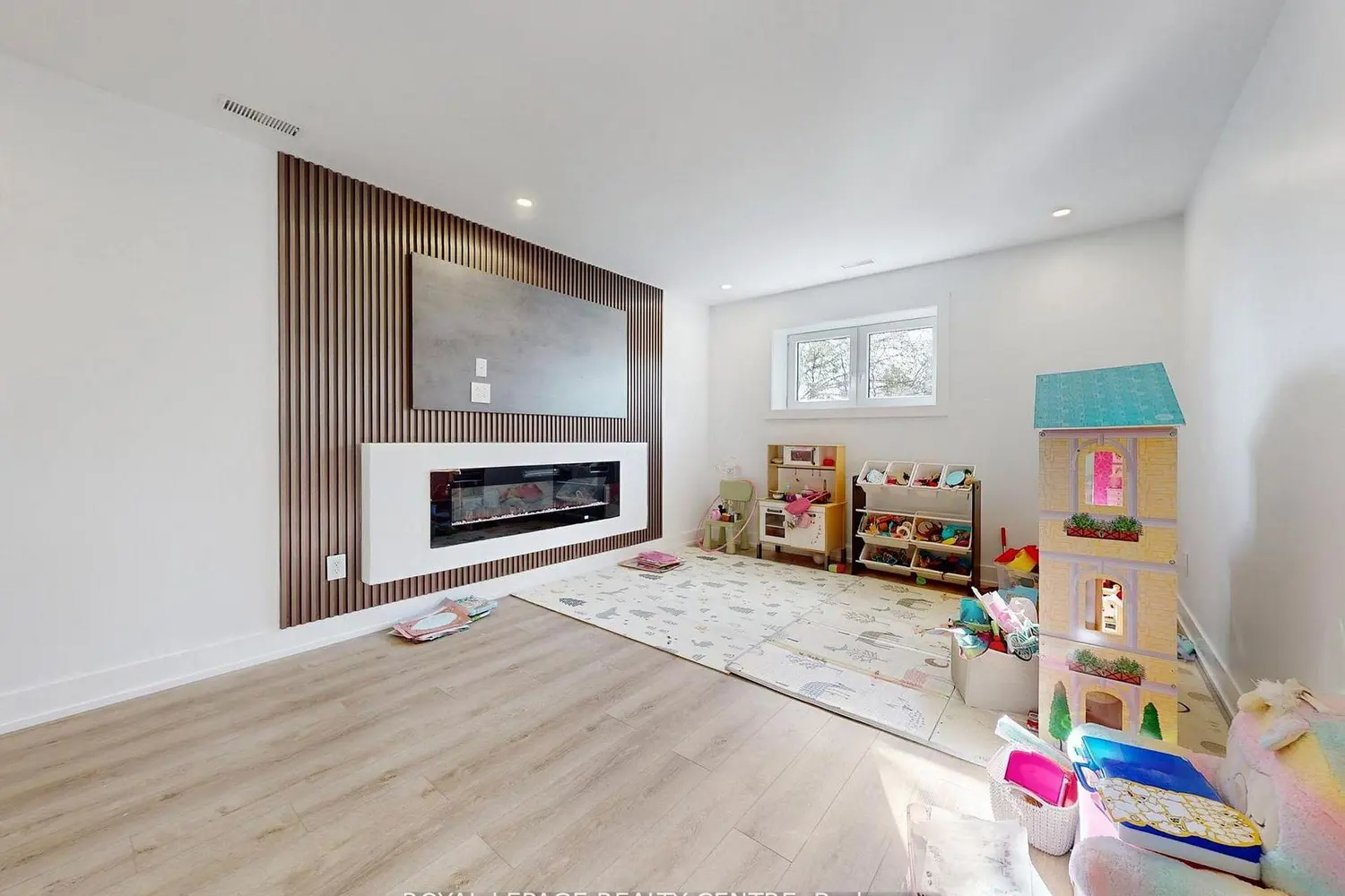 Additional image 12 of 521 Old York Road