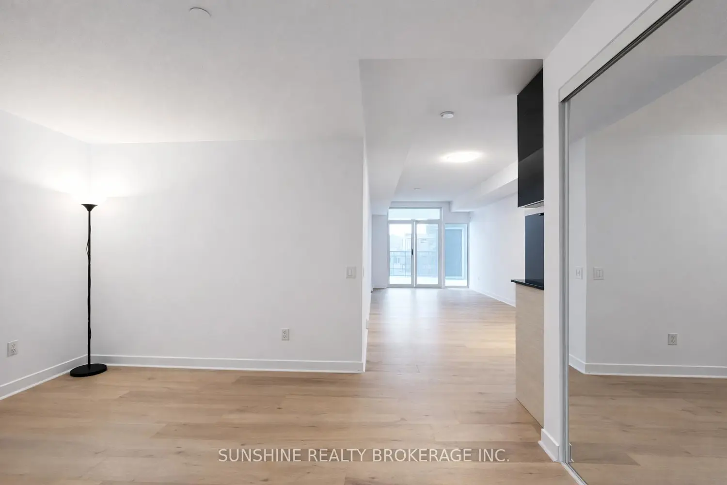 Additional image 7 of 72 Esther Shiner Boulevard 223