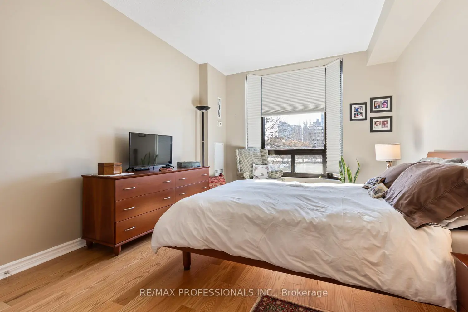 Additional image 13 of 86 Gloucester Street 503