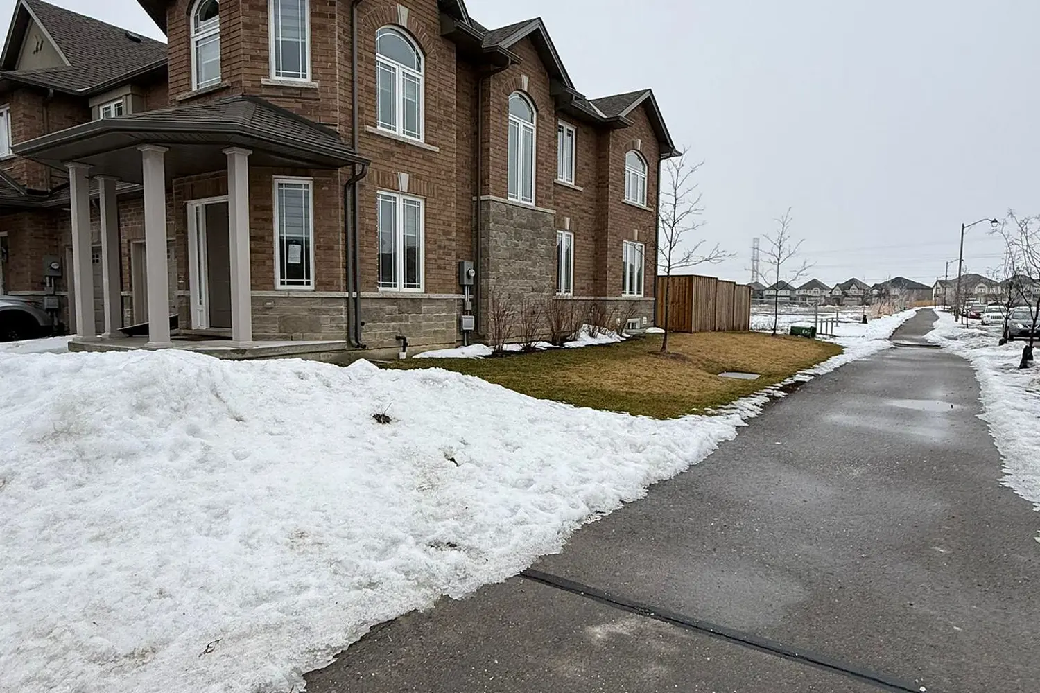 Additional image 4 of 2 Laguna Village Crescent