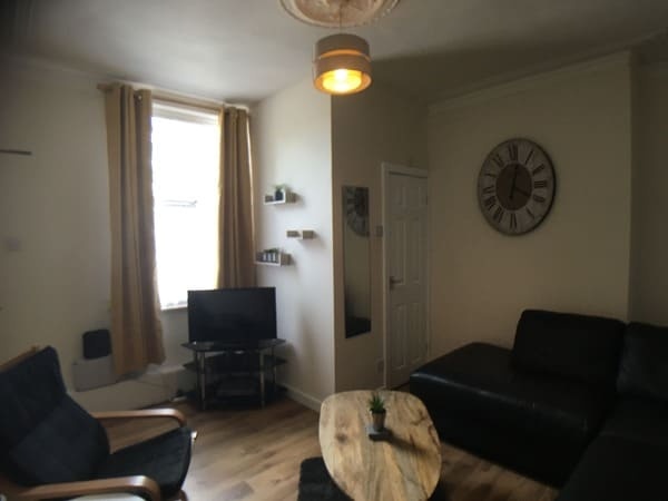 Additional image 3 of 6 Bed Terraced House, Kelsall Road, LS6, N1 7GU