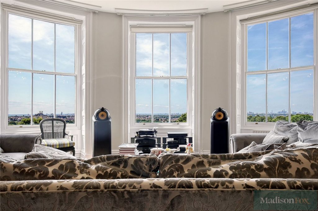 Additional image 6 of 4 bed flat for saleClaybury Hall, Regents Drive, Woodford Green IG8