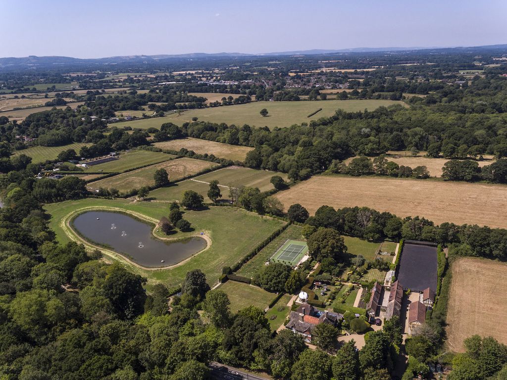 Additional image 41 of 8 bed country house for saleBrighton Road, Horsham RH13