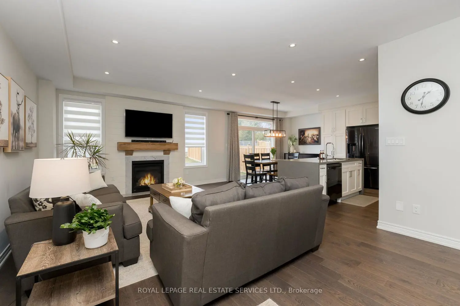 160 Drexler Avenue photo 3