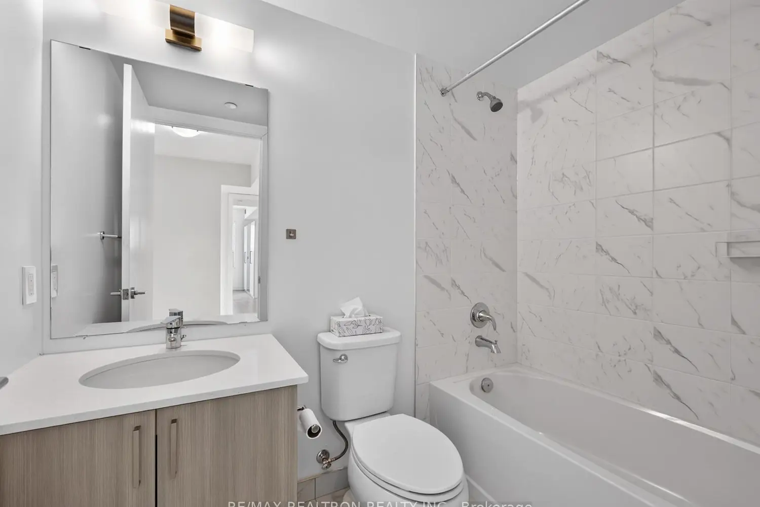 Additional image 18 of 556 Marlee Avenue 407