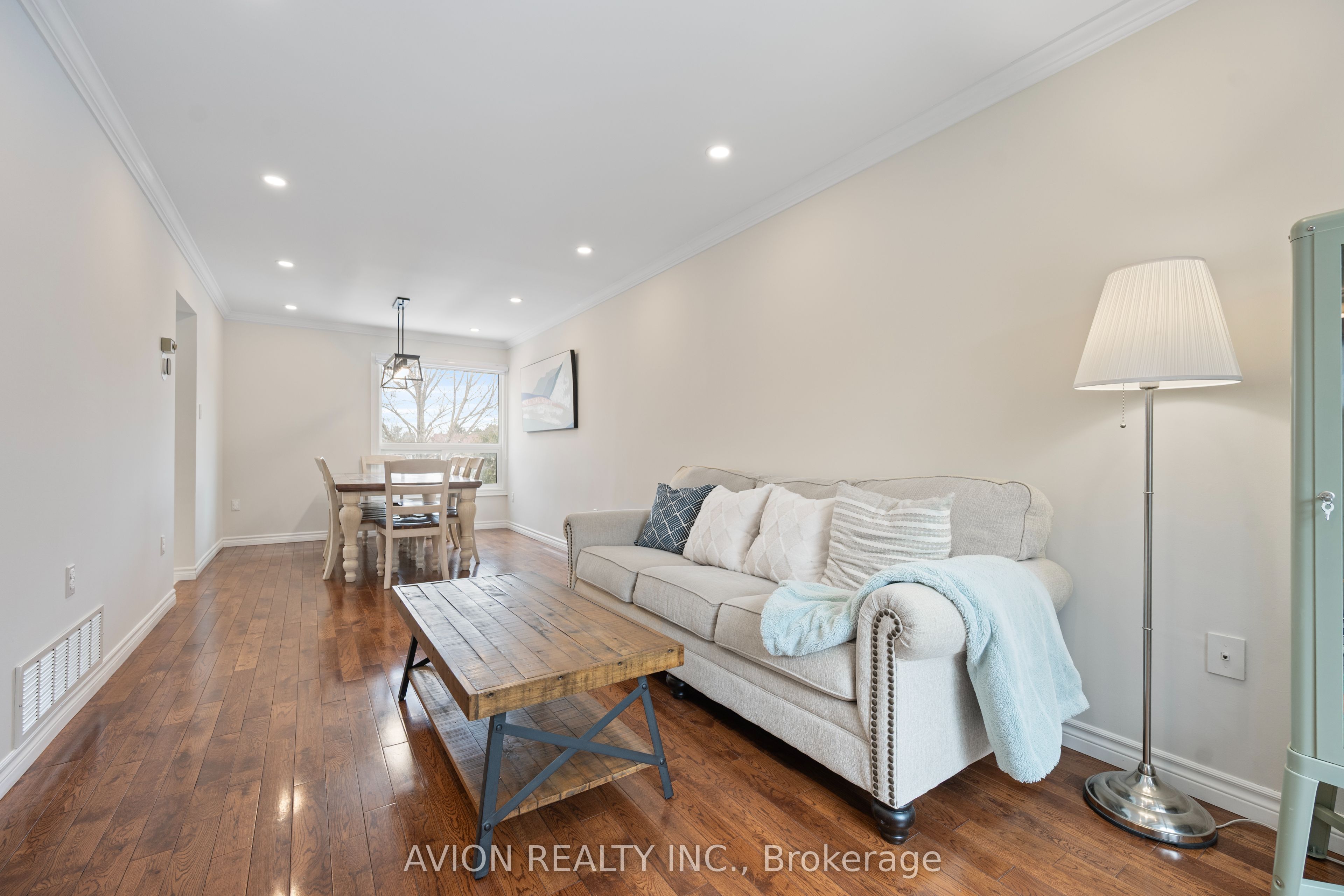 Additional image 2 of 1608 Dellbrook Avenue, Pickering, ON, L1X 2M7