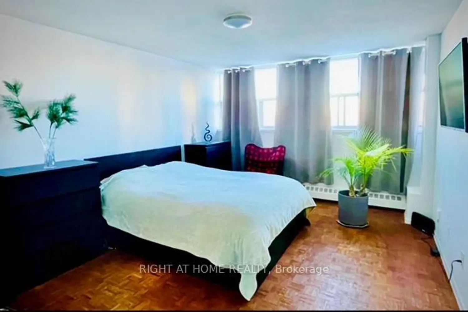 Additional image 11 of 215 Glenridge Avenue 207