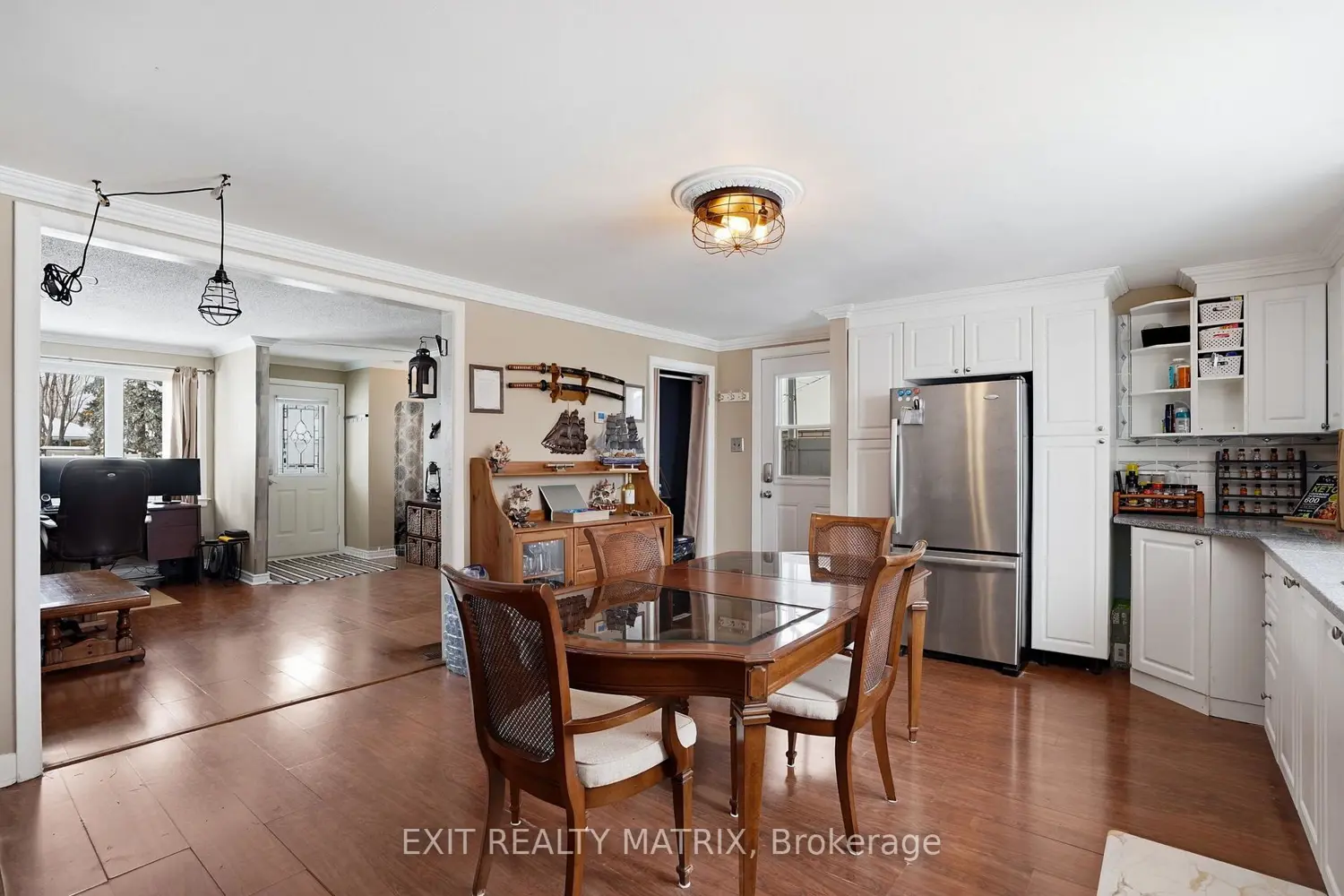 Additional image 13 of 1691-1695 Saint-Laurent Street