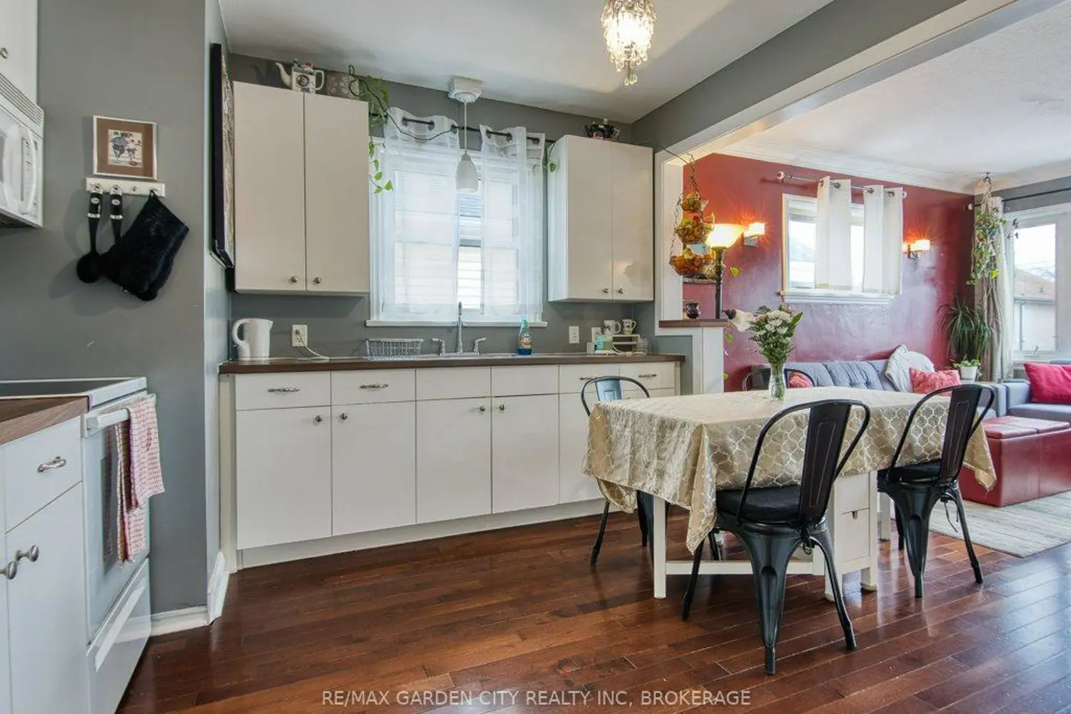 Additional image 3 of 28 Charles Avenue, St. Catharines