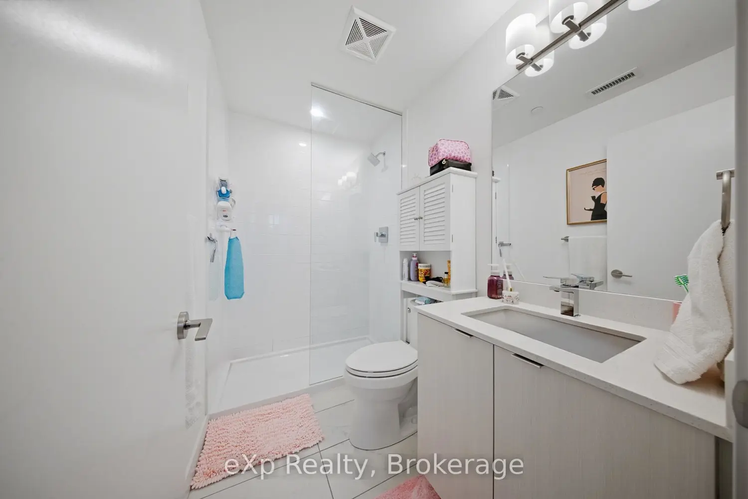 Additional image 12 of 859 The Queensway 209